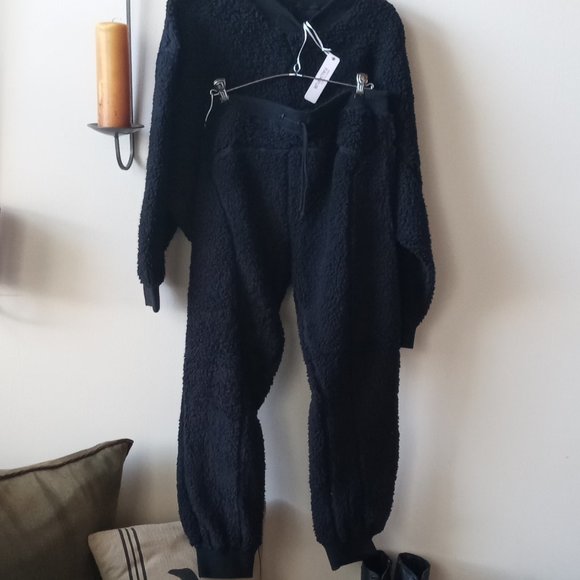 Love Tree Lounge Set Faux Sherpa Size L NWT - Picture 1 of 4